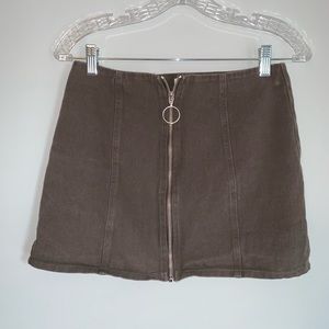 Chloe & Katie green zip up mini skirt size Medium